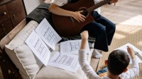 Guitar & Ukulele Lessons